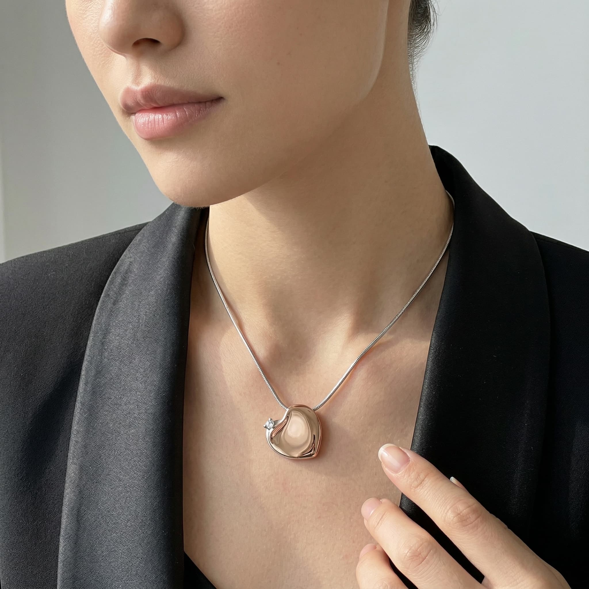 Leaning Heart Pendant — generated 1
